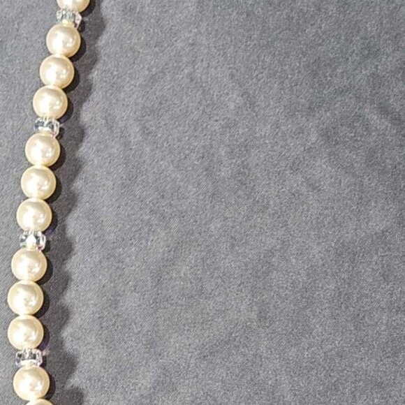 Genuine Swarovski Simulated Pearl & Crystal 19" Necklace NWT and Box! - Picture 5 of 11